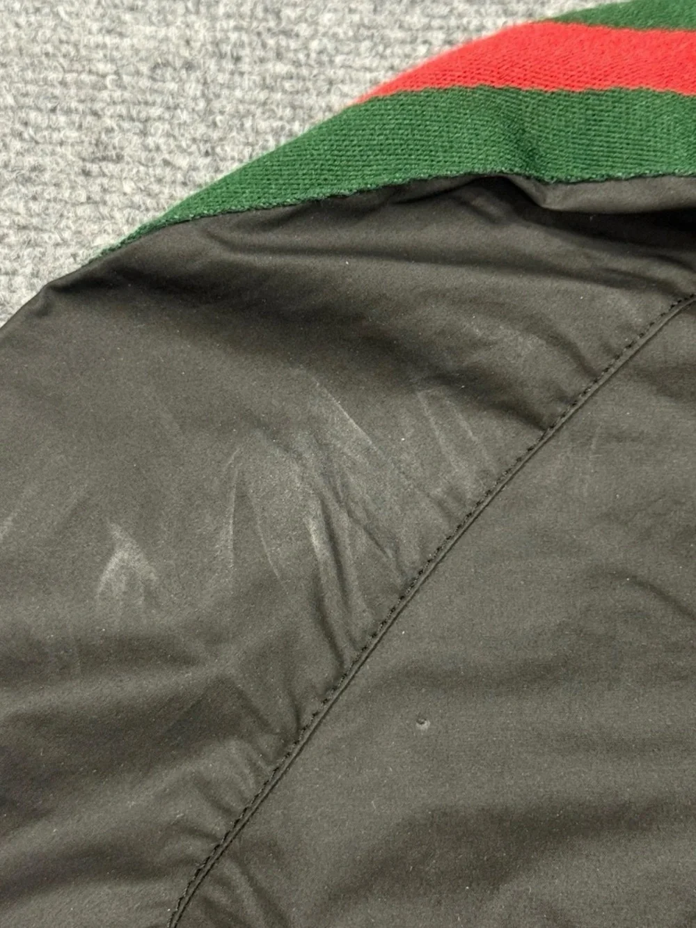 Gucci pre owned